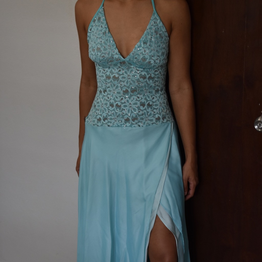 Embedded Long Blue formal dress 👗